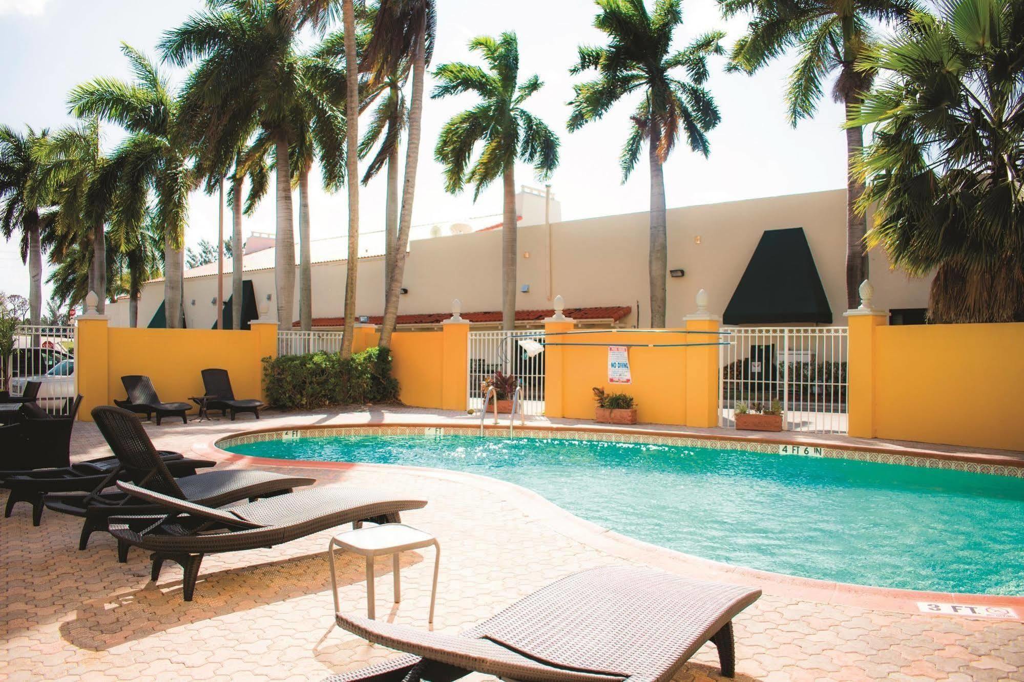 La Quinta Inn By Wyndham ג'ופיטר מראה חיצוני תמונה